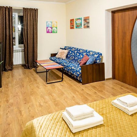 לבוב Rainbow Apartment Near Rynok Sq מראה חיצוני תמונה
