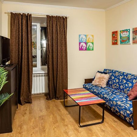 לבוב Rainbow Apartment Near Rynok Sq מראה חיצוני תמונה